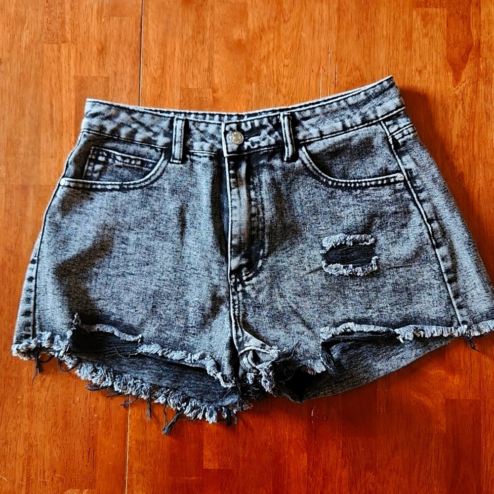 Shein jean shorts size 30 nwot